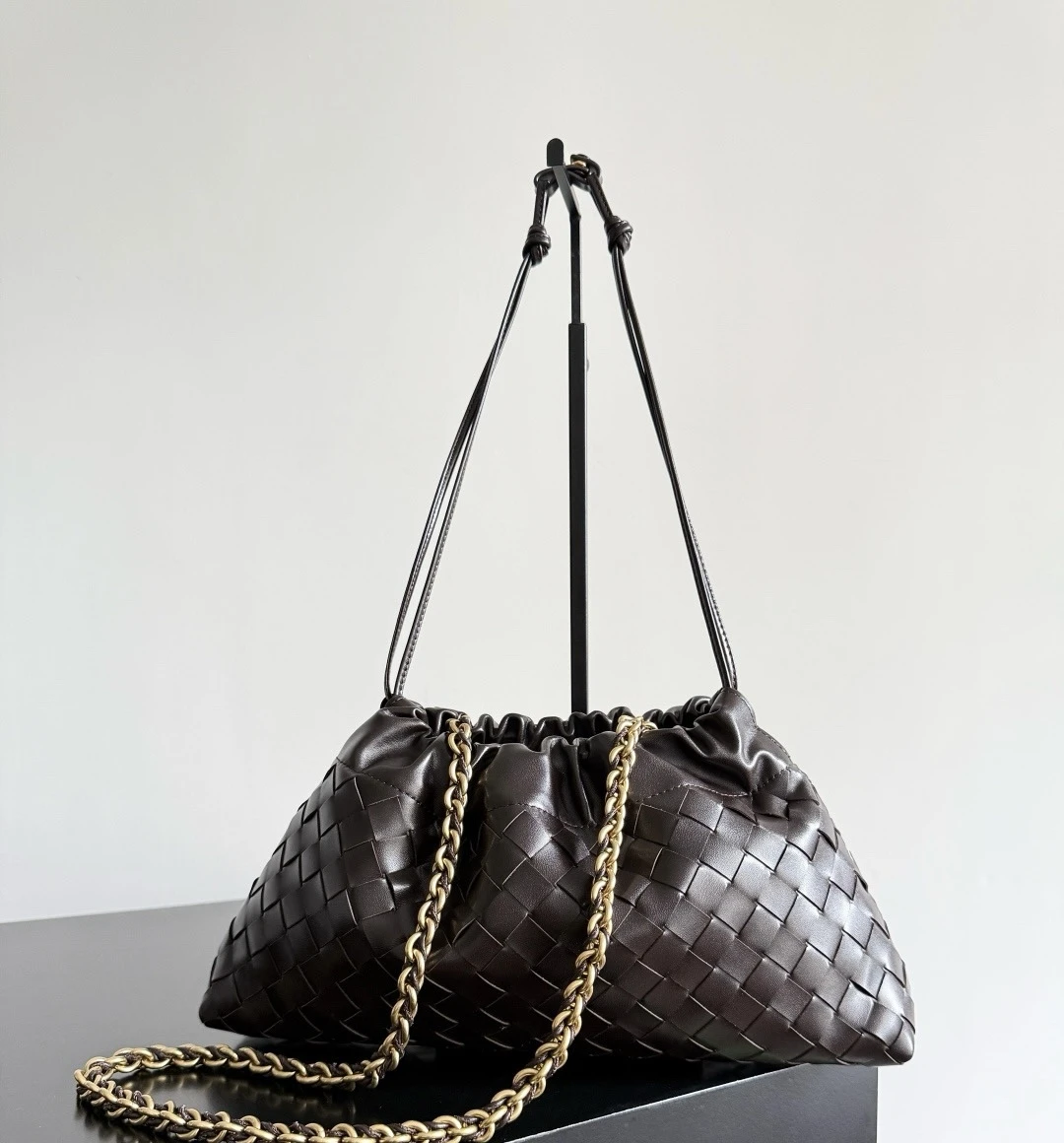BOTTEGA VENETA Женская сумка Dustbag