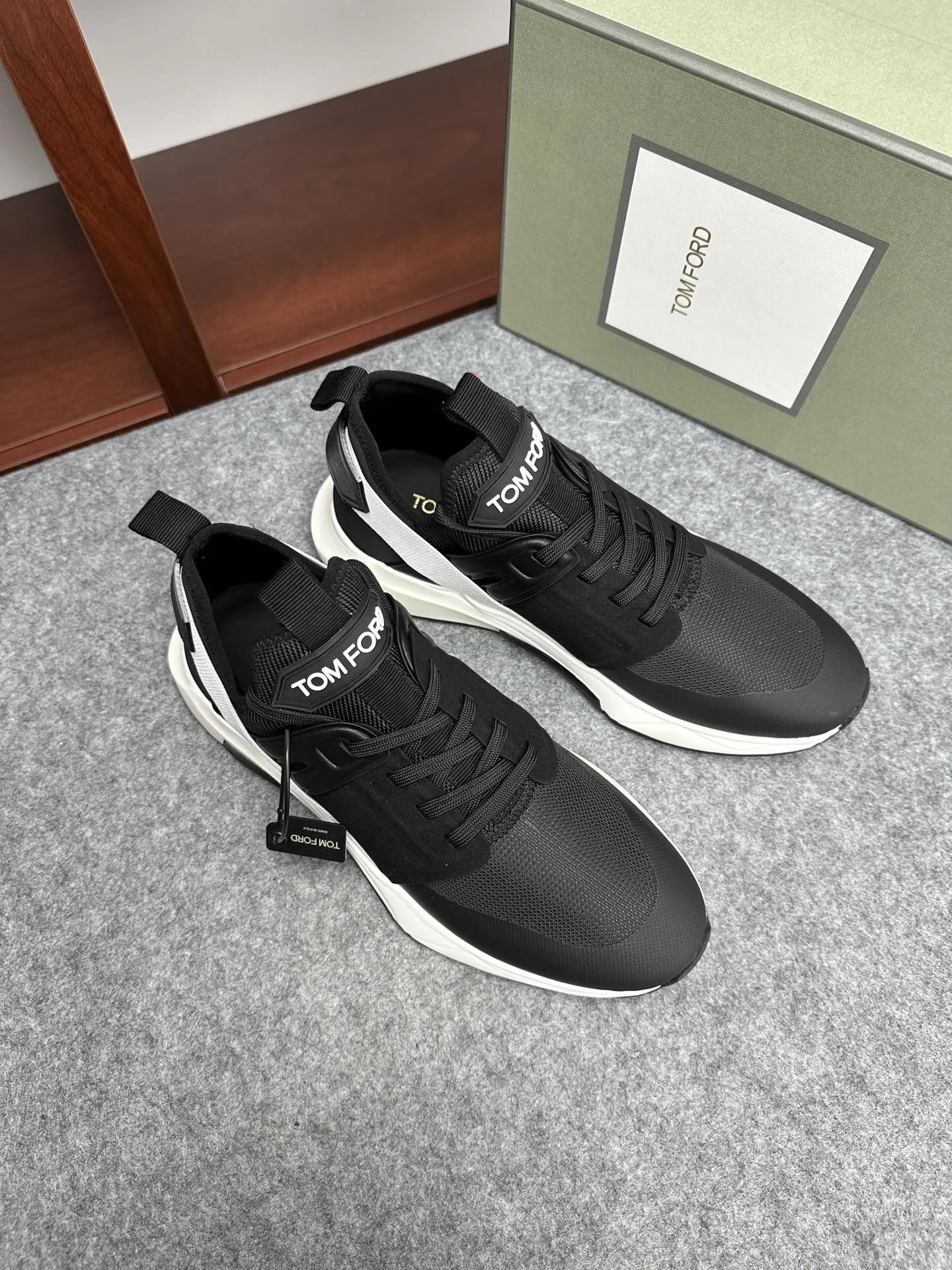 TOM FORD Мужские кроссовки TOM FORD Мужские кроссовки