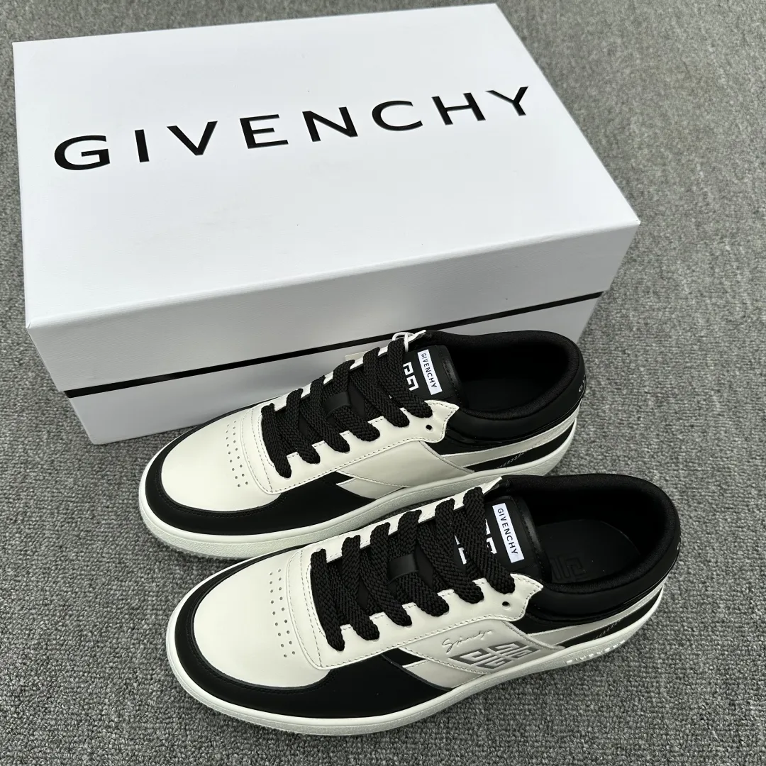 GIVENCHY Мужские кроссовки минималистичные