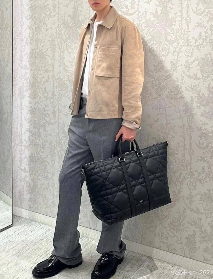 CHRISTIAN DIOR Мужская кожаная куртка из овчины CHRISTIAN DIOR Мужская кожаная куртка из овчины