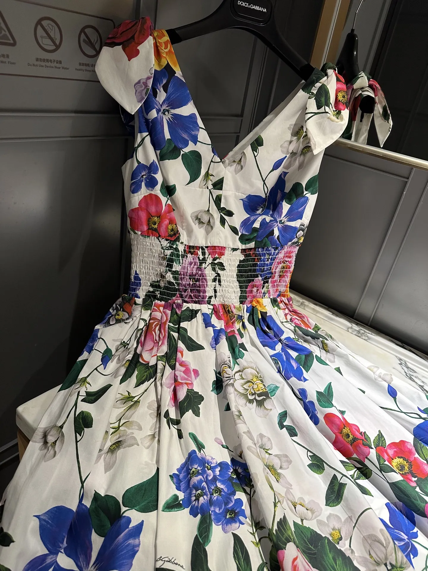DOLCE & GABBANA Женское платье DOLCE & GABBANA Женское платье