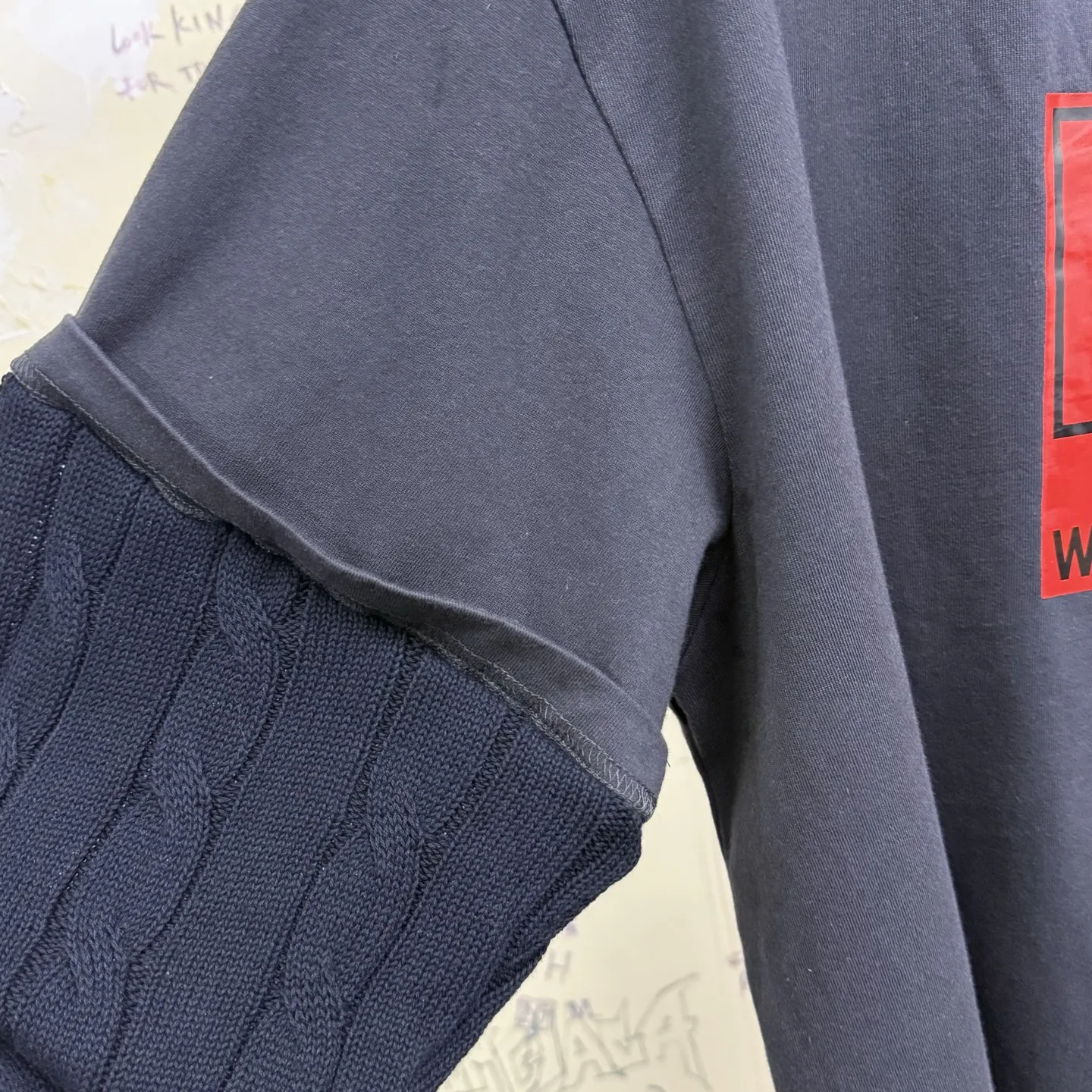 BALENCIAGA Мужской лонгслив BALENCIAGA Мужской лонгслив