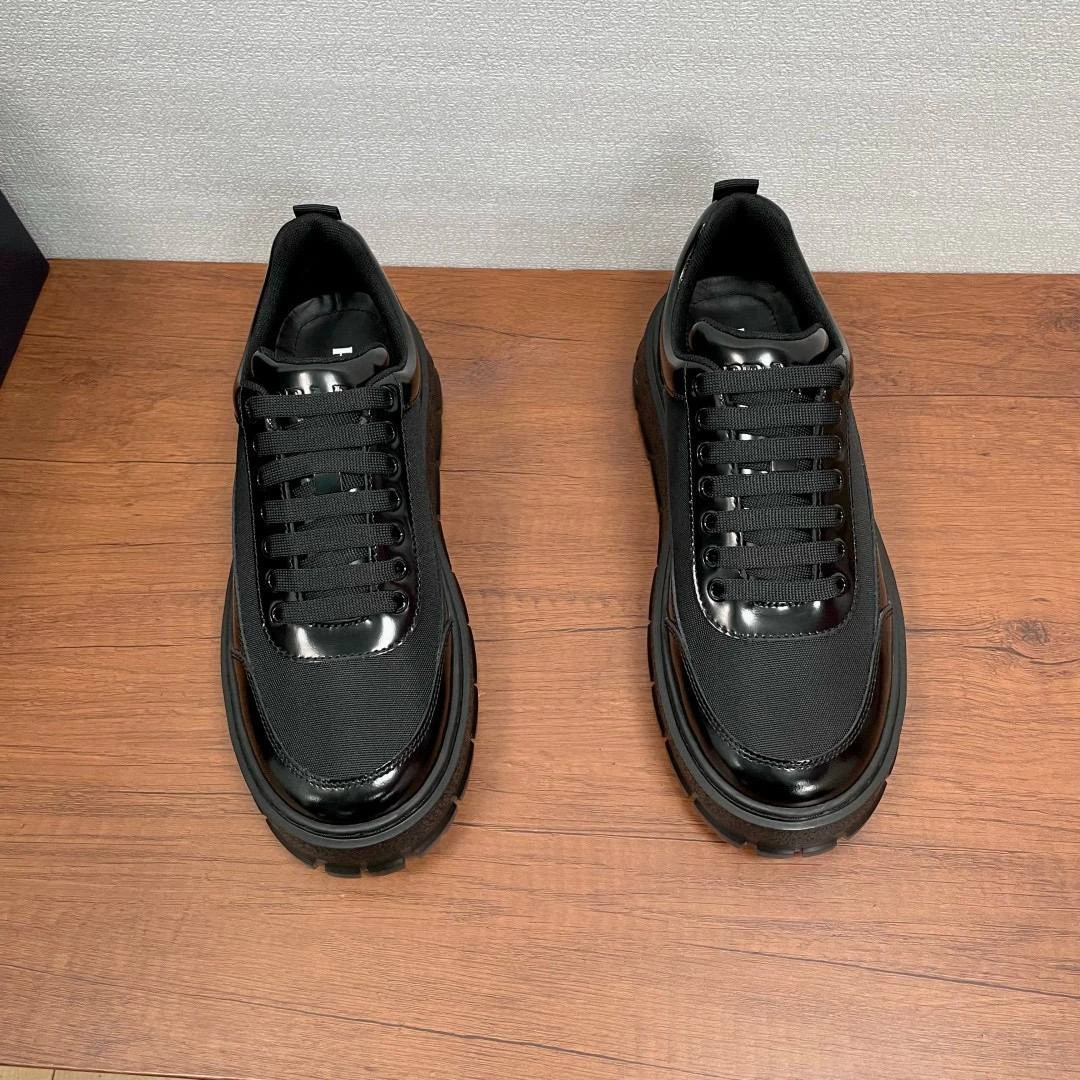 PRADA Мужские кроссовки из коровьей кожи PRADA Мужские кроссовки из коровьей кожи