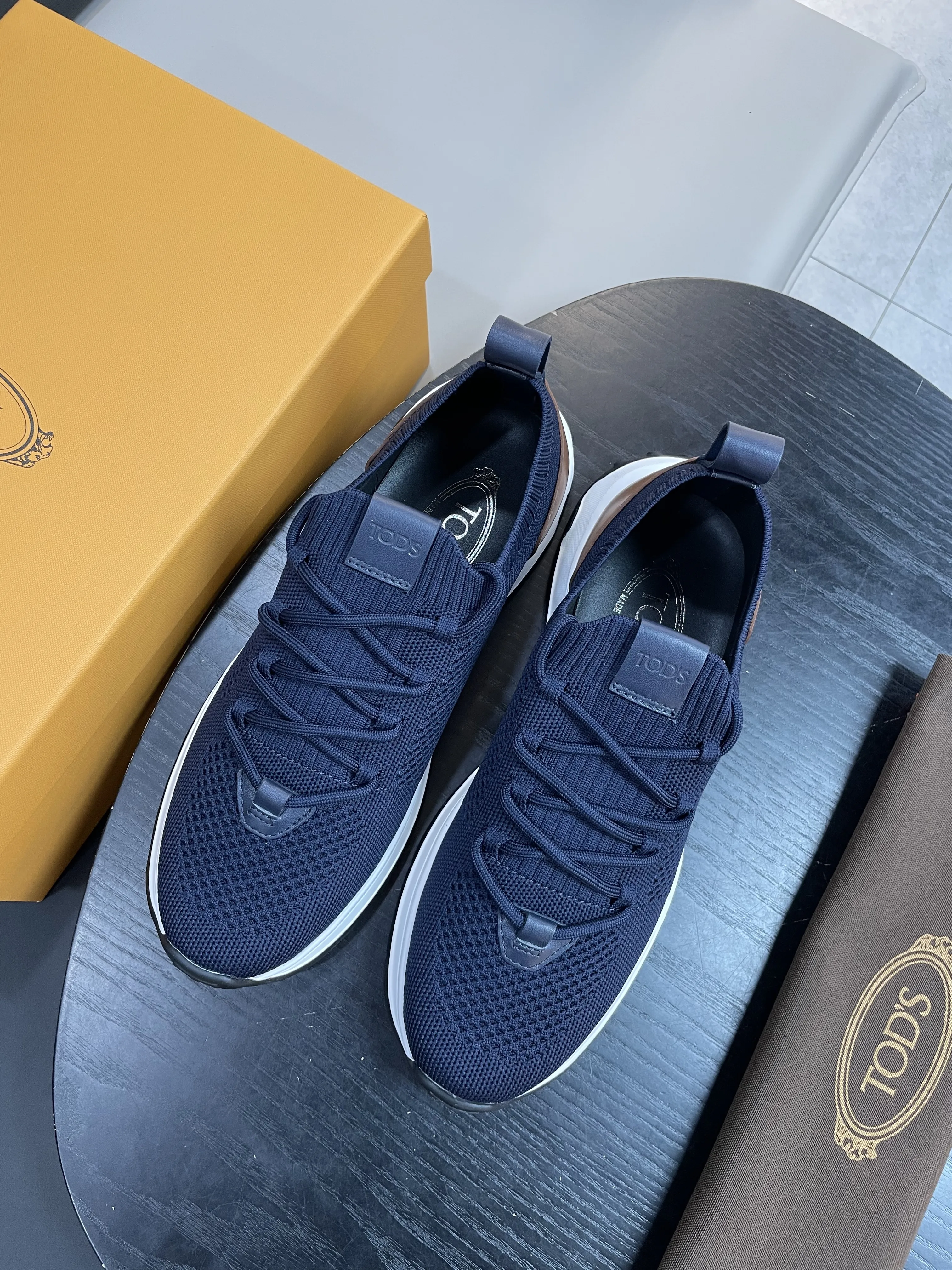 TOD'S Мужские кроссовки зеленые