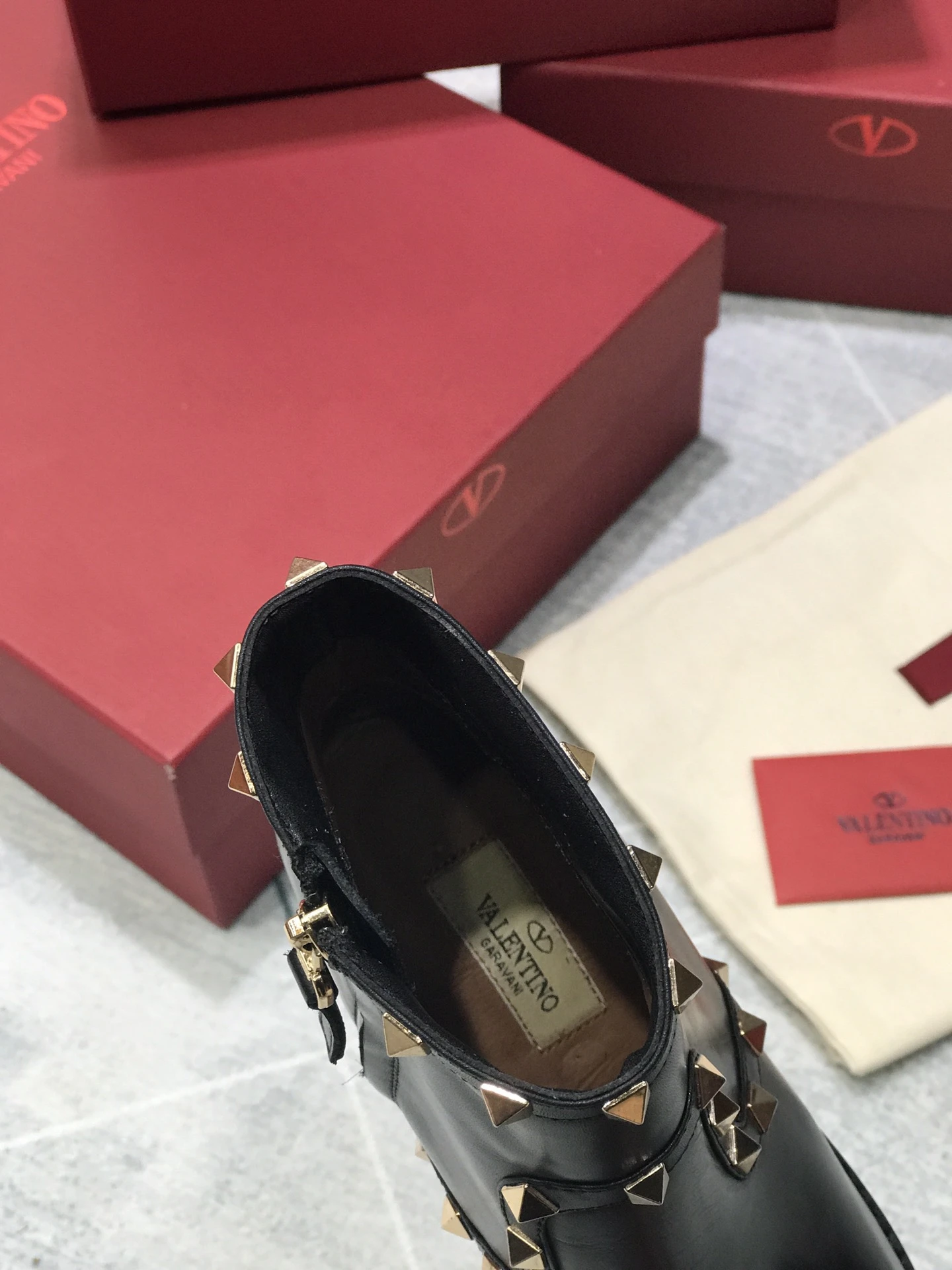 VALENTINO Женские ботинки челси с регулируемыми ремнями