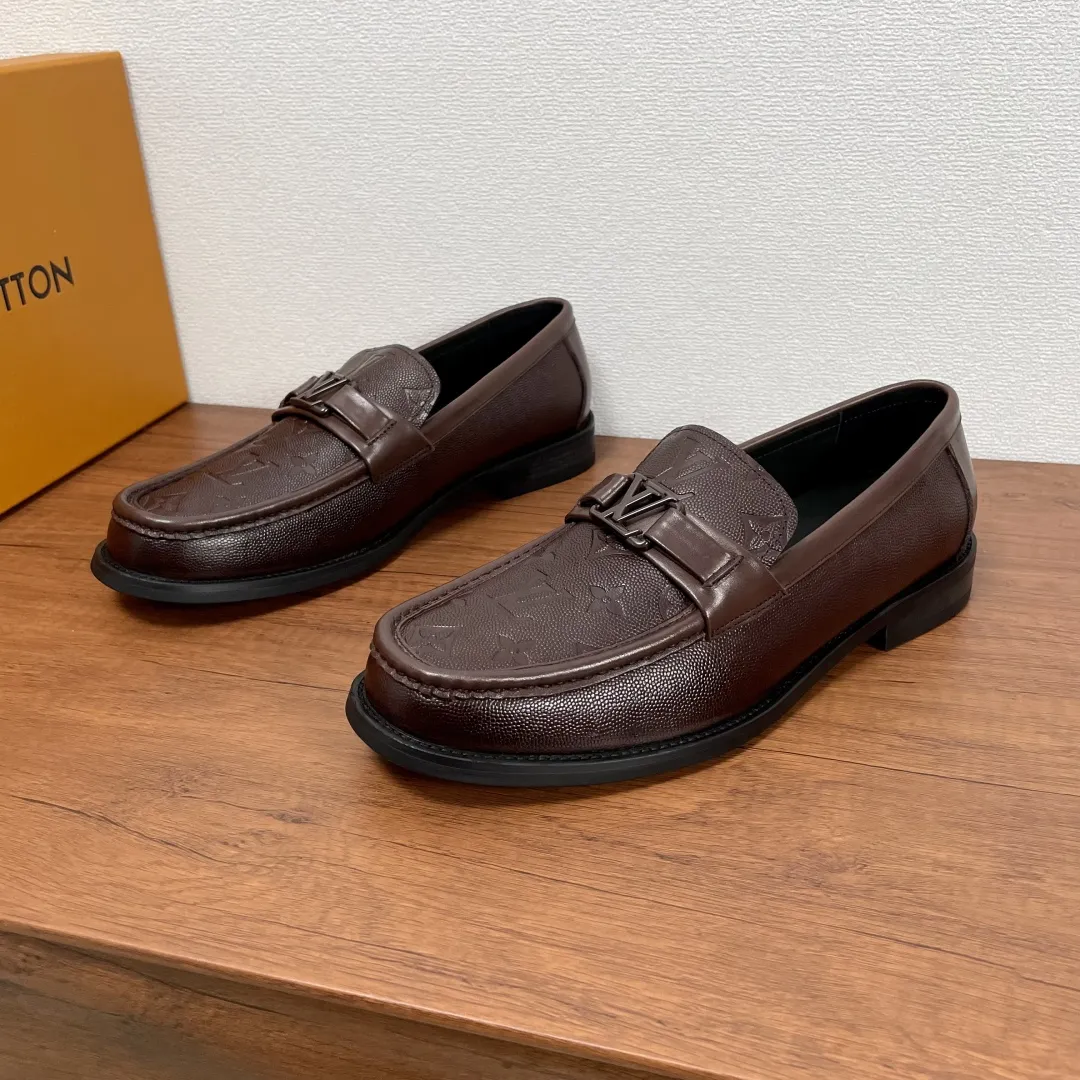 LOUIS VUITTON Мужские лоферы телячья кожа