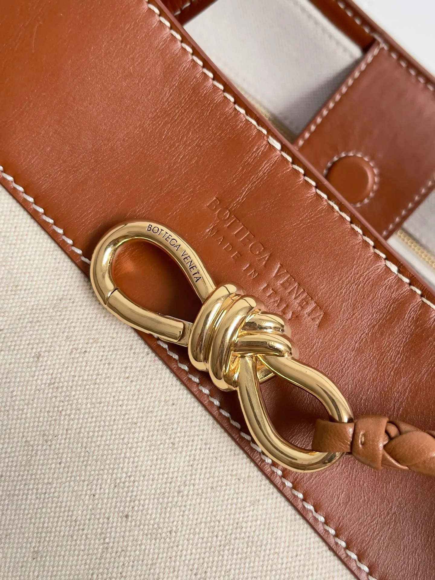 BOTTEGA VENETA Cумка Andiamo комбинированная Large