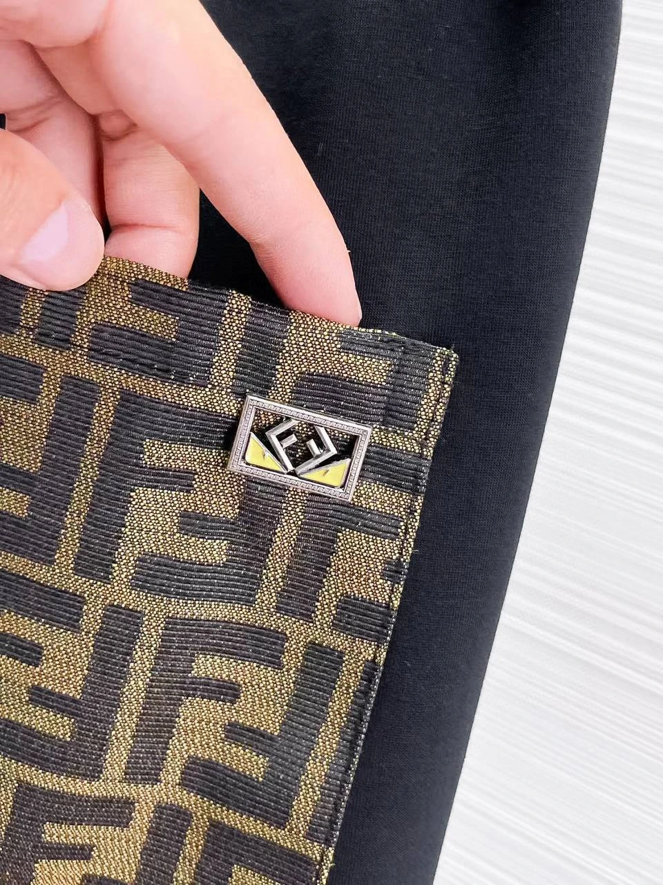 FENDI Мужские брюки FENDI Мужские брюки