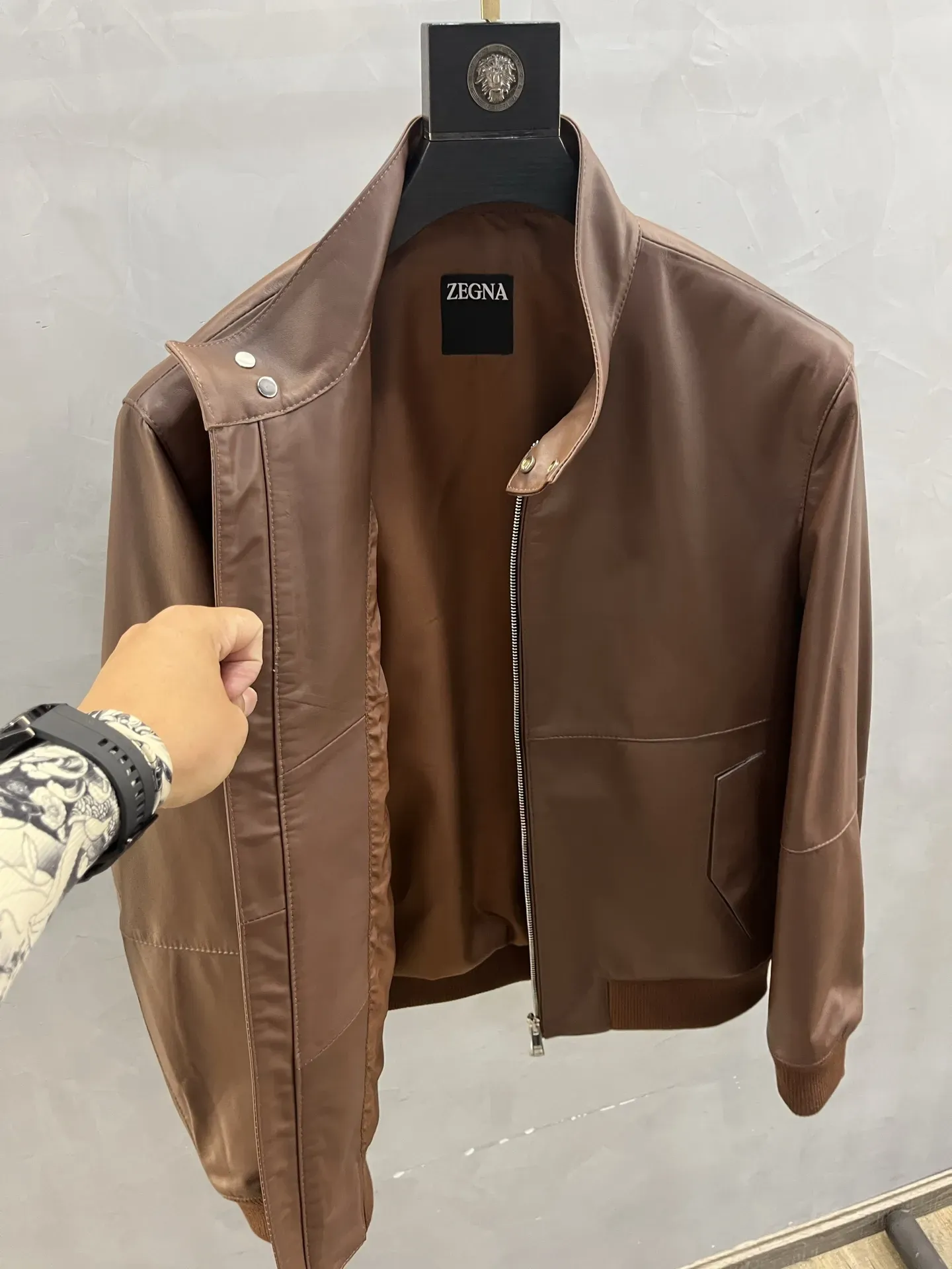 ERMENEGILDO ZEGNA Мужская кожаная куртка ERMENEGILDO ZEGNA Мужская кожаная куртка