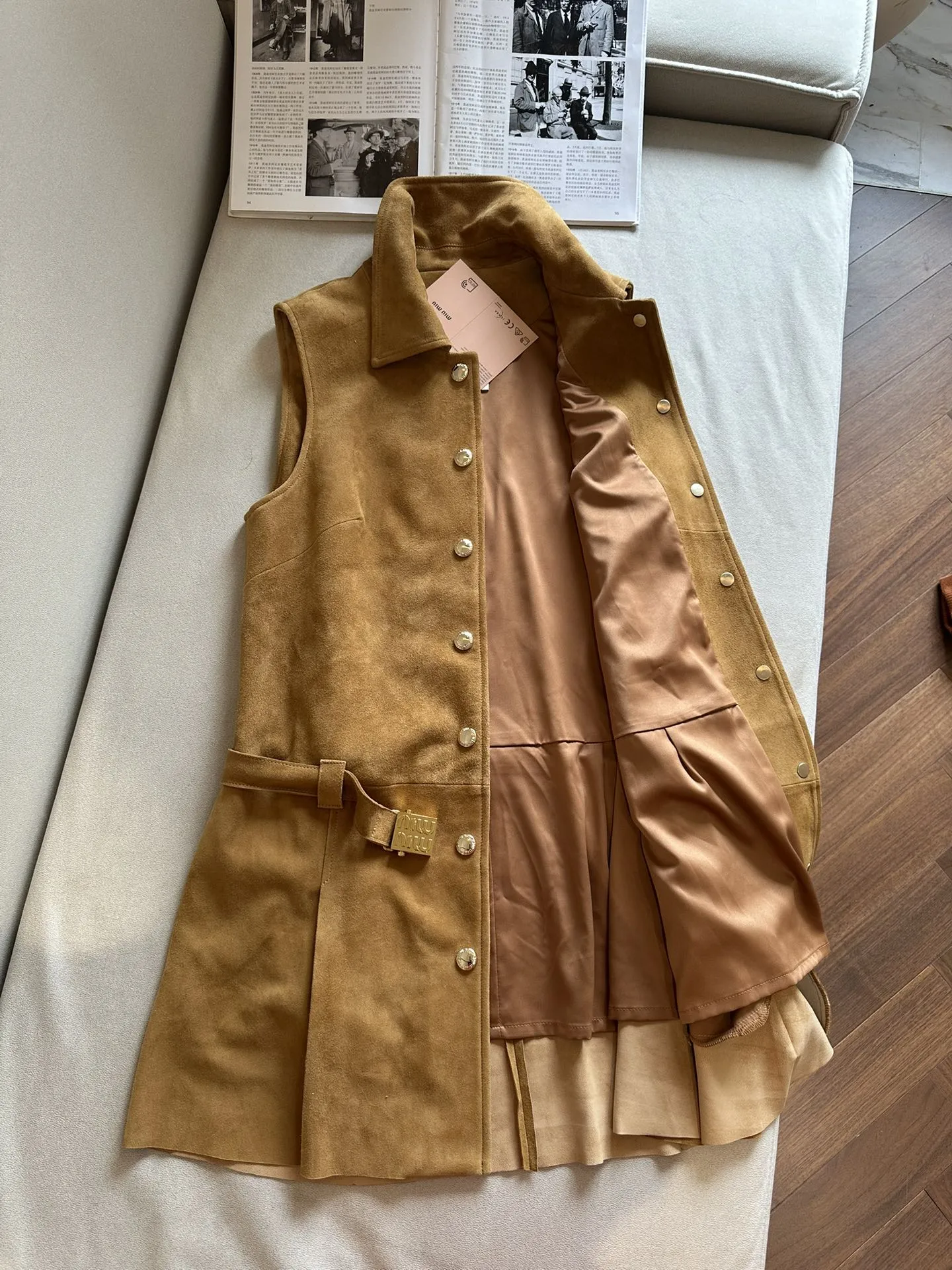 MIU MIU Женское платье из замши MIU MIU Женское платье из замши