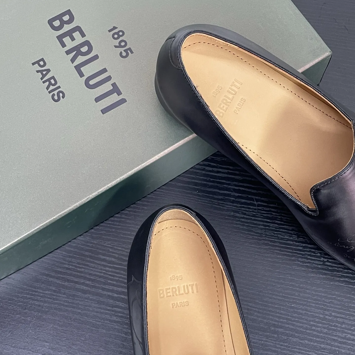 BERLUTI Мужские лоферы из коровьей кожи