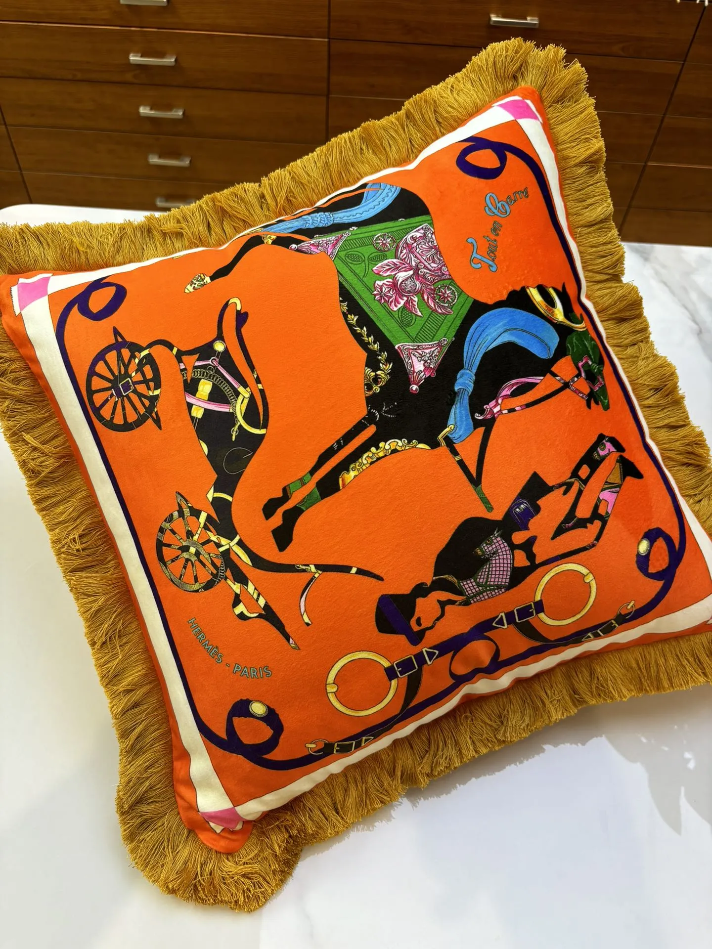 HERMES Подушка из бархата HERMES Подушка из бархата