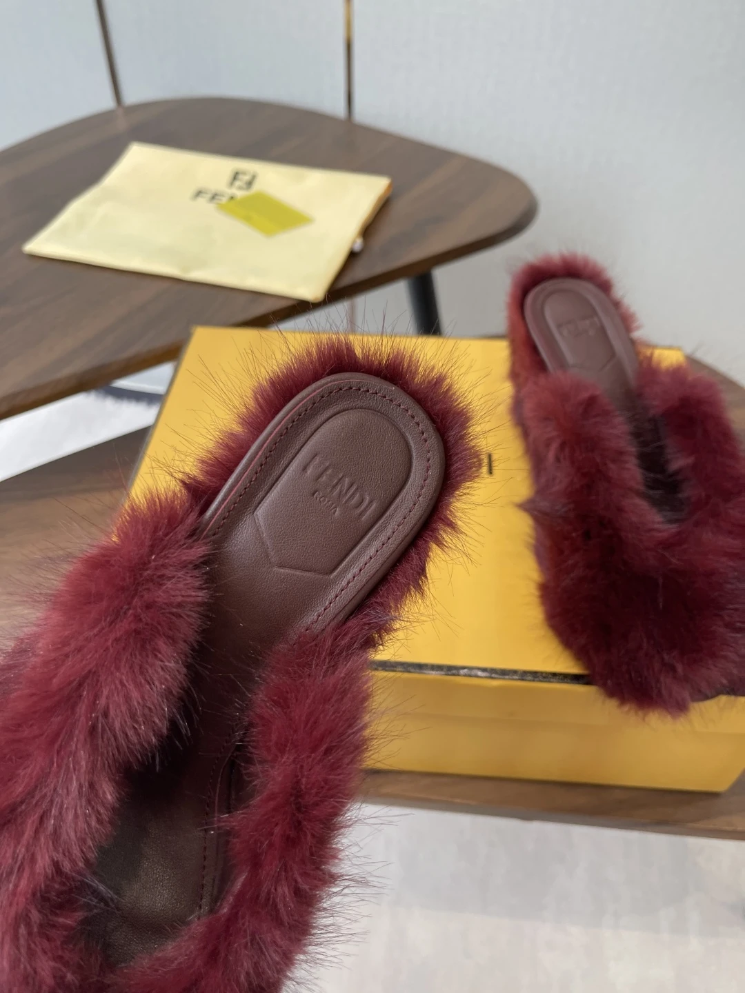 FENDI Женские мюли FENDI Женские мюли