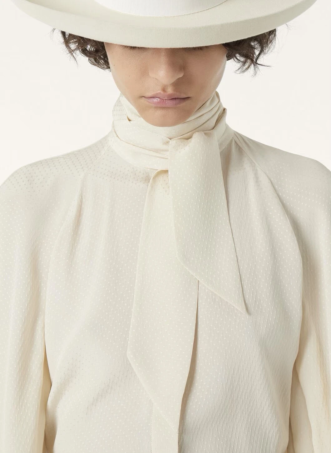 LORO PIANA Женская атласная рубашка LORO PIANA Женская атласная рубашка