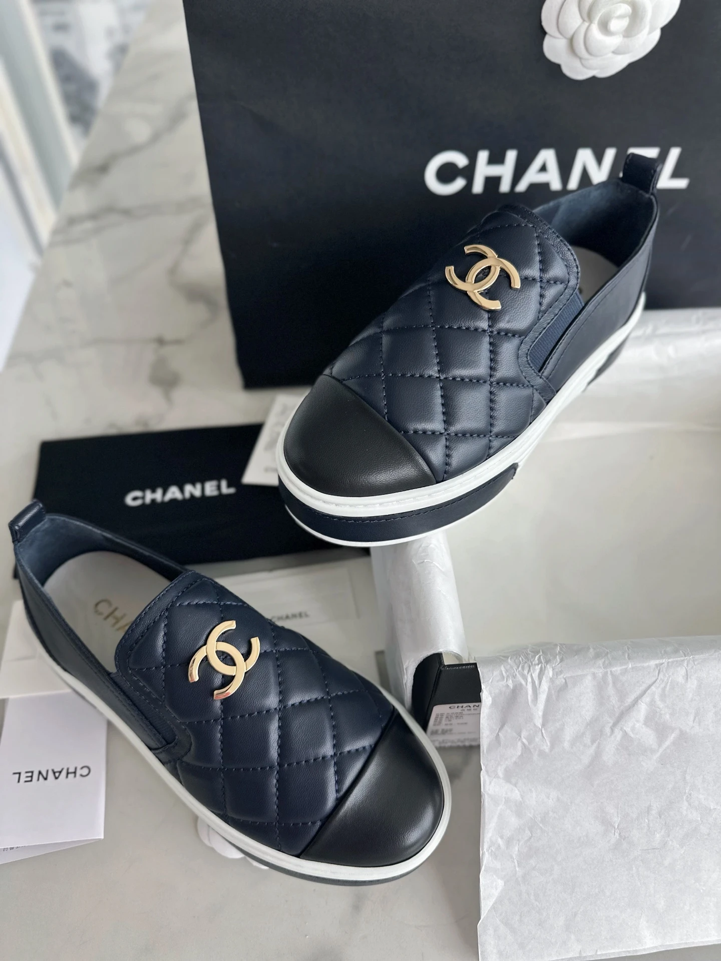 CHANEL Женские мокасины из кожи ягненка