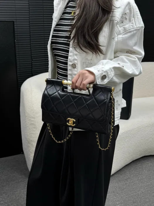 CHANEL Женская сумка 25P с жемчужной ручкой