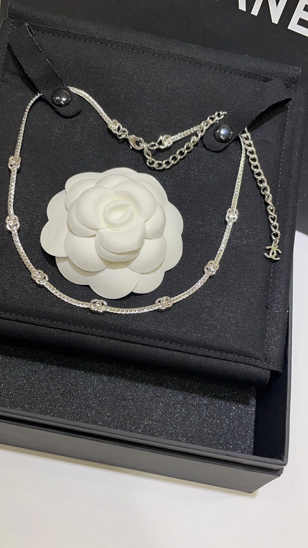 CHANEL Женское плетеное колье CHANEL Женское плетеное колье