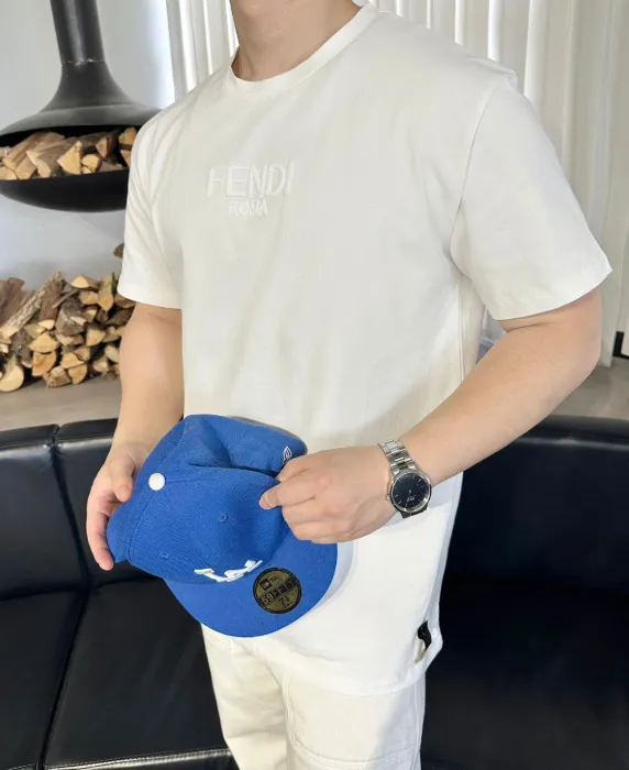 FENDI Мужская футболка