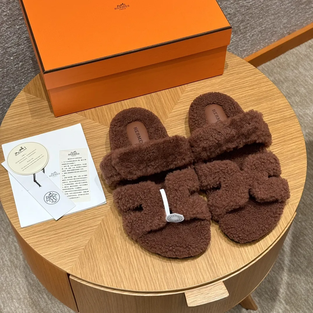 HERMES Женские сандалии Chypre из шерсти