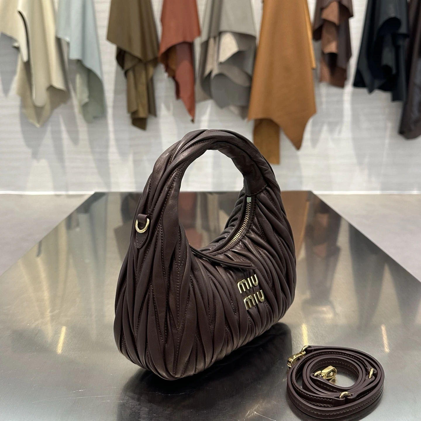 MIU MIU Женская сумка Wander hobo 