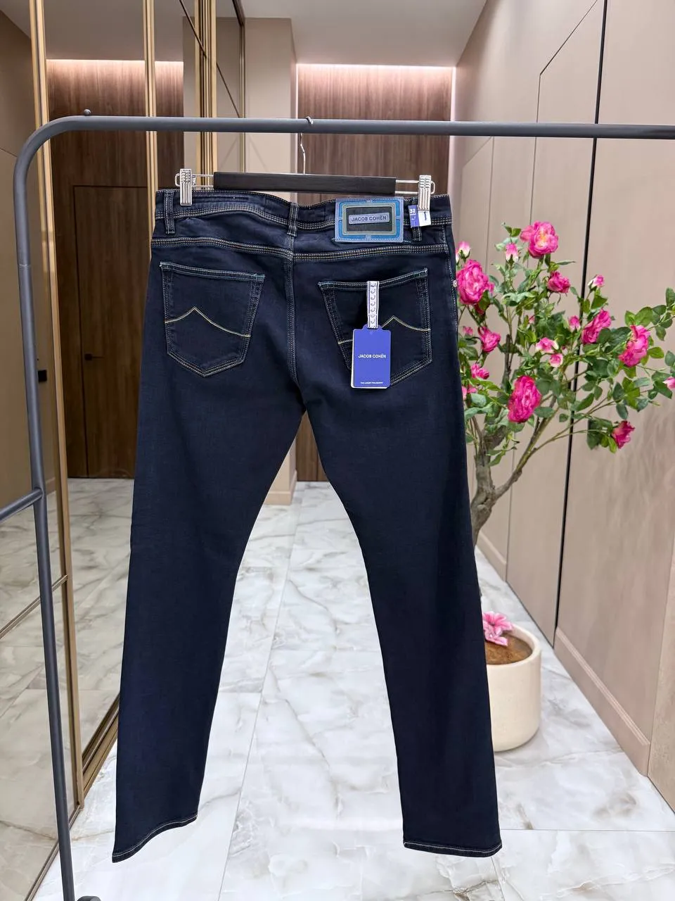 JACOB COHEN Мужские джинсы синего цвета JACOB COHEN Мужские джинсы синего цвета