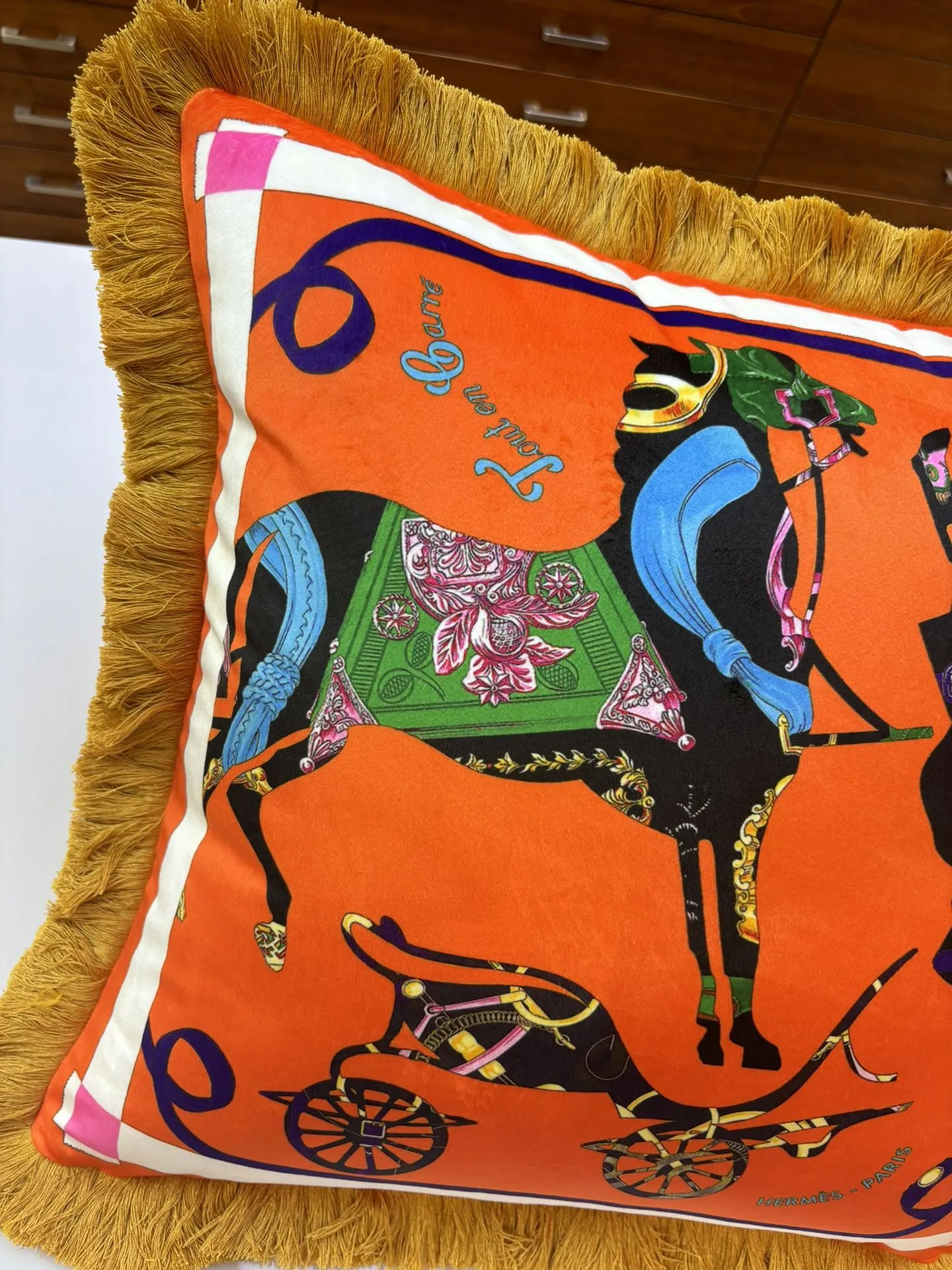 HERMES Подушка из бархата HERMES Подушка из бархата