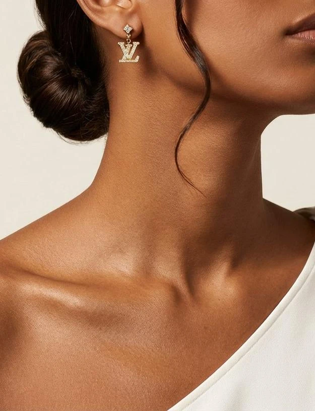 LOUIS VUITTON Женские серьги золотистые LOUIS VUITTON Женские серьги золотистые