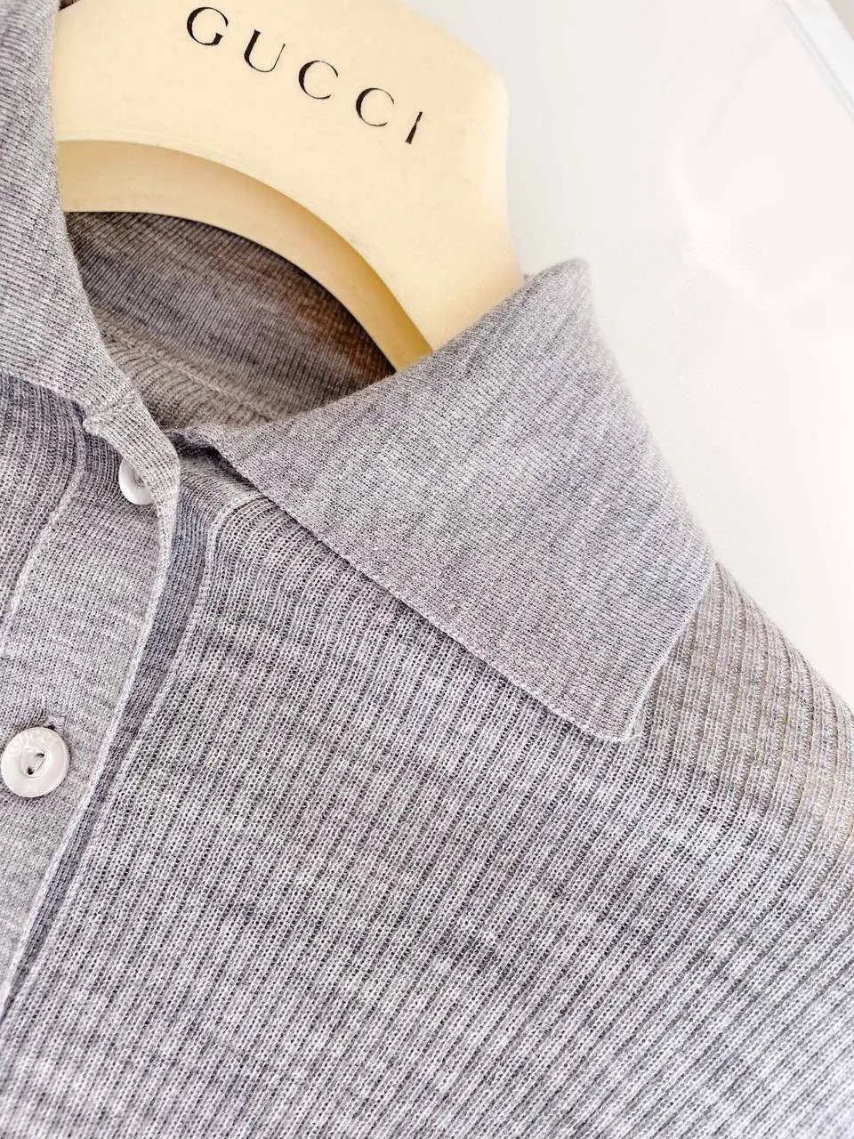 GUCCI Женский кашемировый лонгслив  GUCCI Женский кашемировый лонгслив