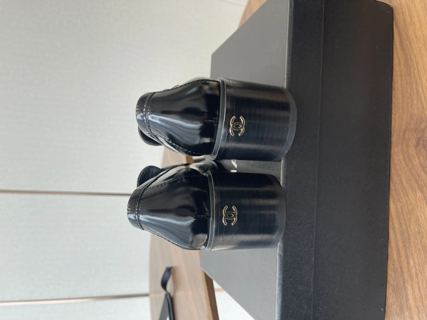 CHANEL Женские туфли из телячьей кожи 