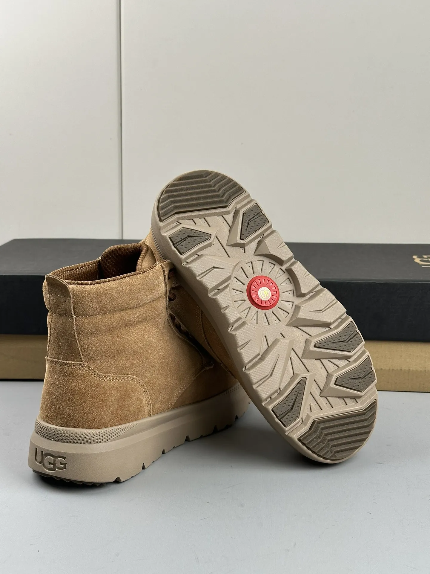 UGG Мужские ботинки коричневые с шерстяной стелькой