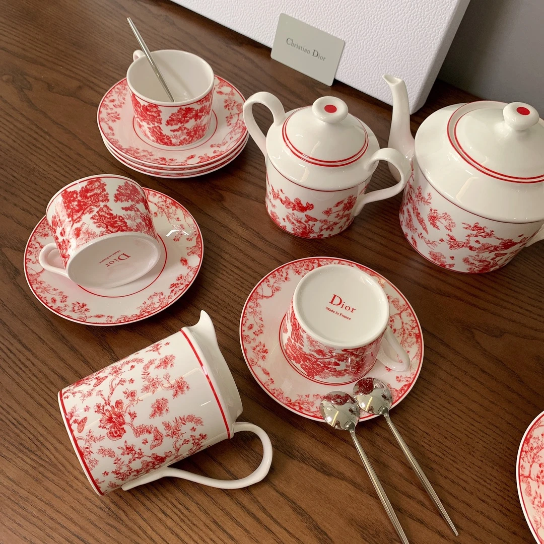 CHRISTIAN DIOR Чайный сервиз 15 предметов Maison CHRISTIAN DIOR Чайный сервиз 15 предметов Maison