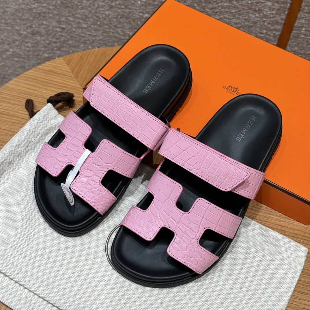 HERMES Женские сандалии Chypre из аллигатора