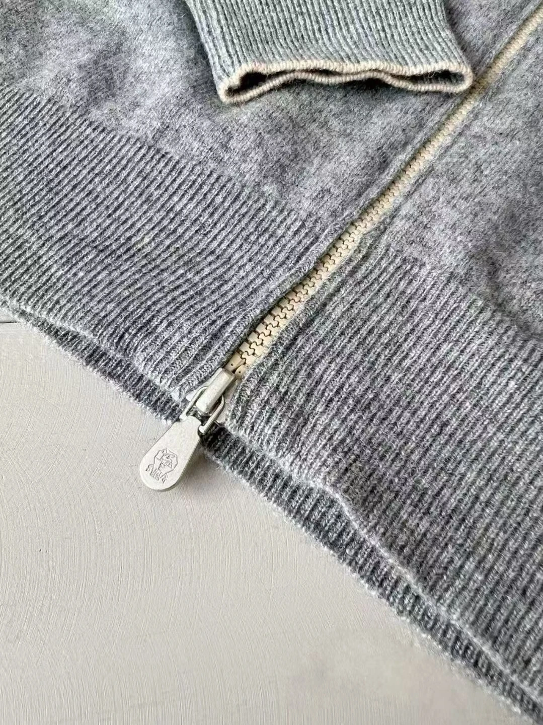 BRUNELLO CUCINELLI Мужской джемпер из кашемира BRUNELLO CUCINELLI Мужской джемпер из кашемира