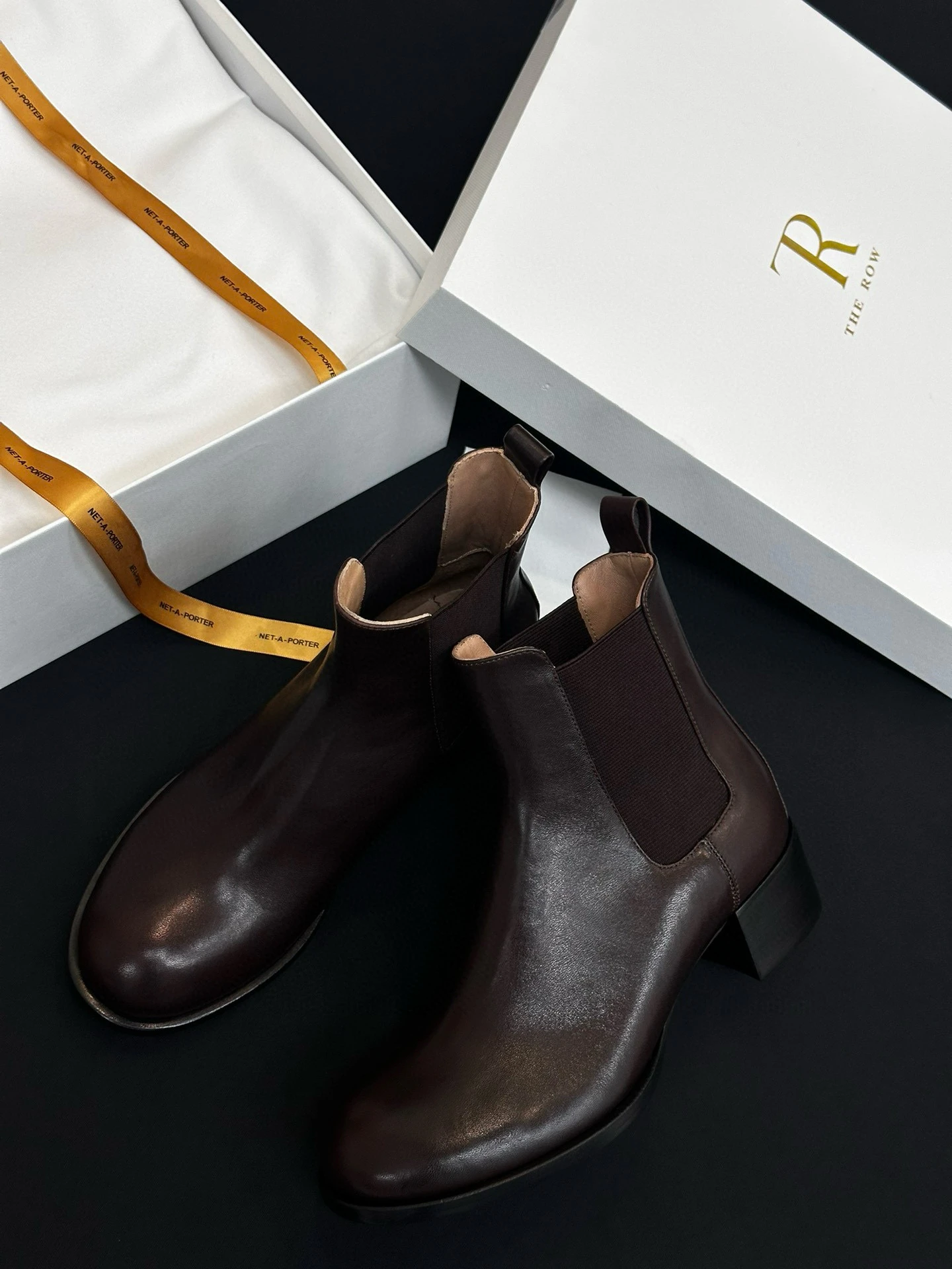 THE ROW Женские ботинки из телячьей кожи шоколадные THE ROW Женские ботинки из телячьей кожи шоколадные