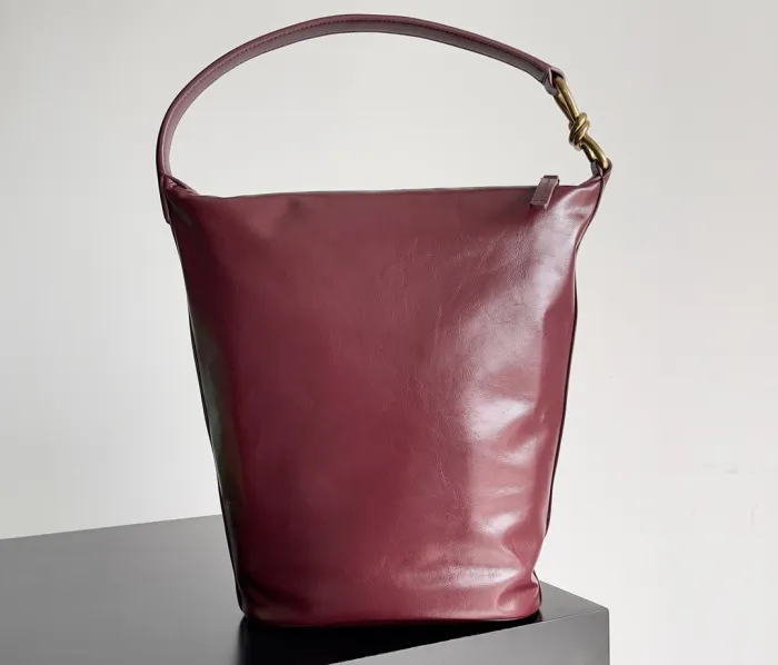 BOTTEGA VENETA Сумка Hobo