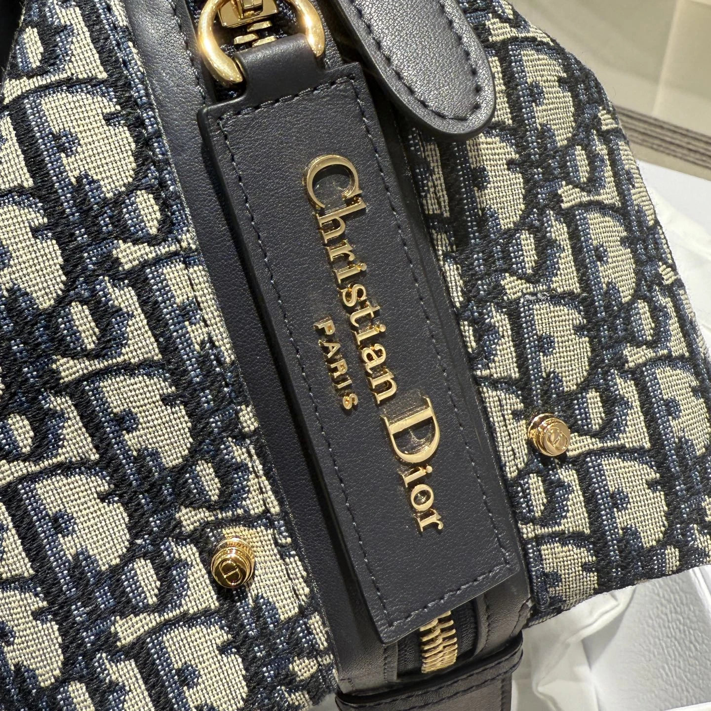 CHRISTIAN DIOR Женсая сумка D-Journey CHRISTIAN DIOR Женсая сумка D-Journey