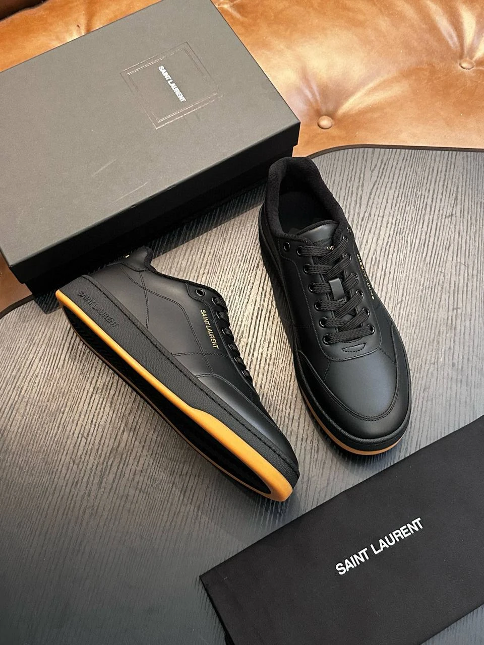 SAINT LAURENT Мужские кроссовки из коровьей кожи SAINT LAURENT Мужские кроссовки из коровьей кожи