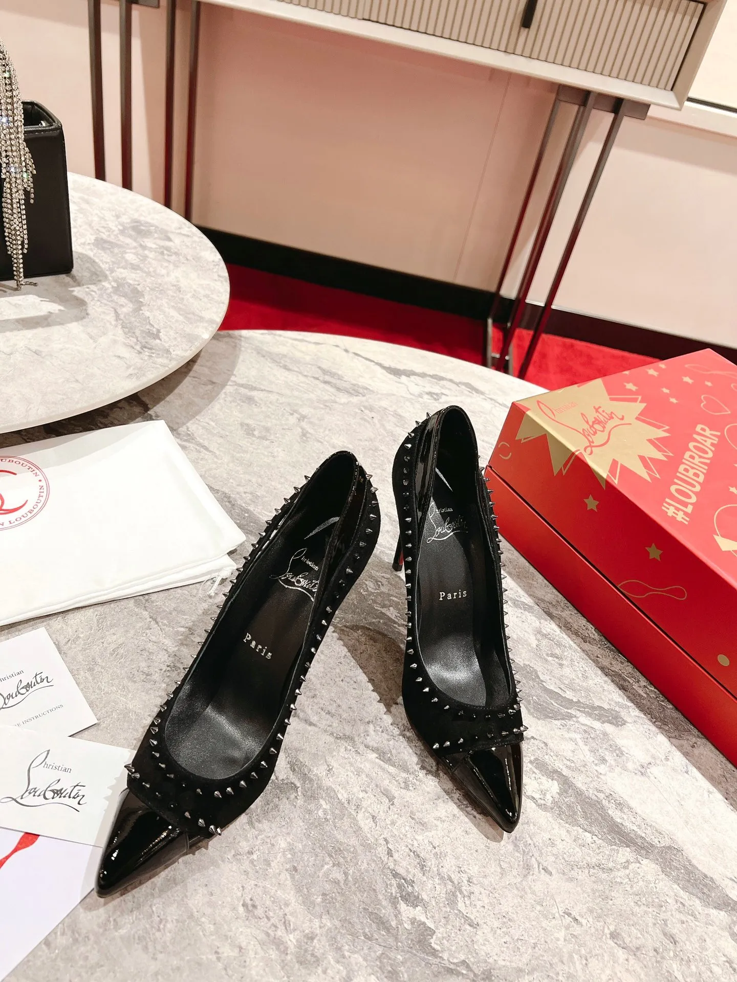 CHRISTIAN LOUBOUTIN Женские туфли Iriza CHRISTIAN LOUBOUTIN Женские туфли Iriza