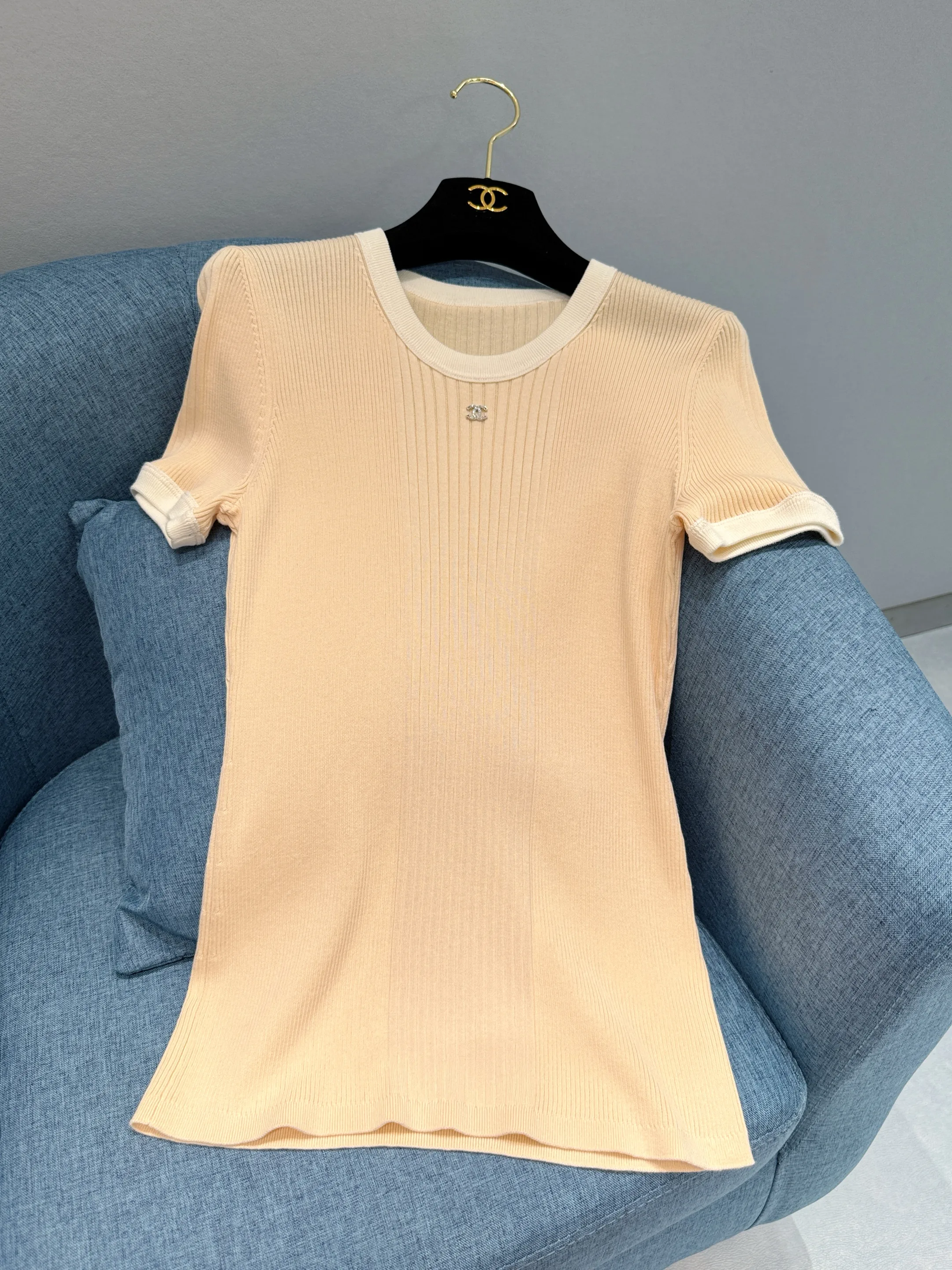 CHANEL Женская футболка хлопок CHANEL Женская футболка хлопок