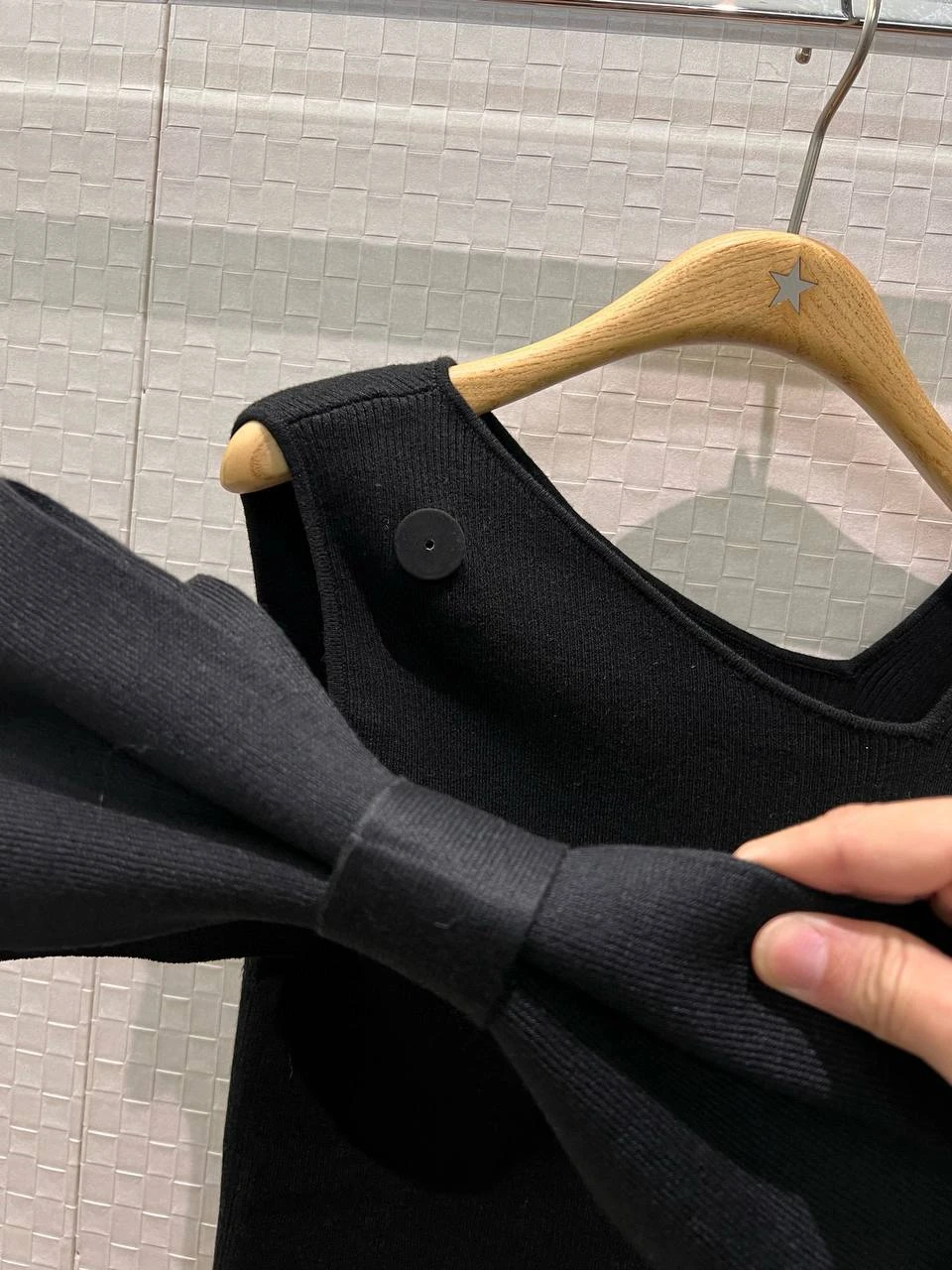 CHANEL Женский свитер CHANEL Женский свитер