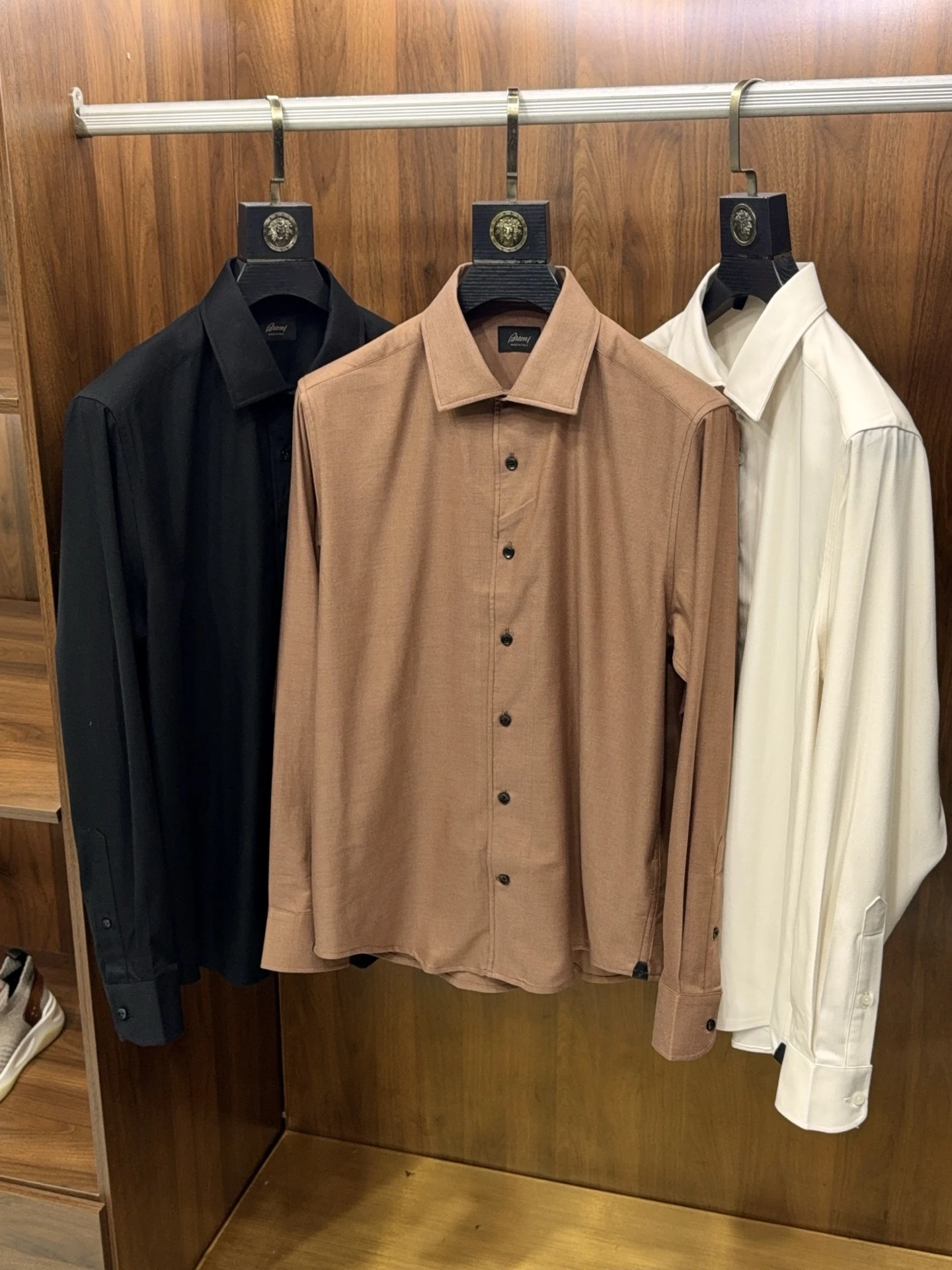 BRIONI Мужская рубашка BRIONI Мужская рубашка