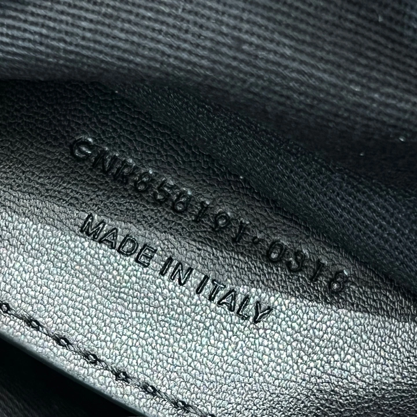 SAINT LAURENT Женская Сумка Icare Medium SAINT LAURENT Женская Сумка Icare Medium