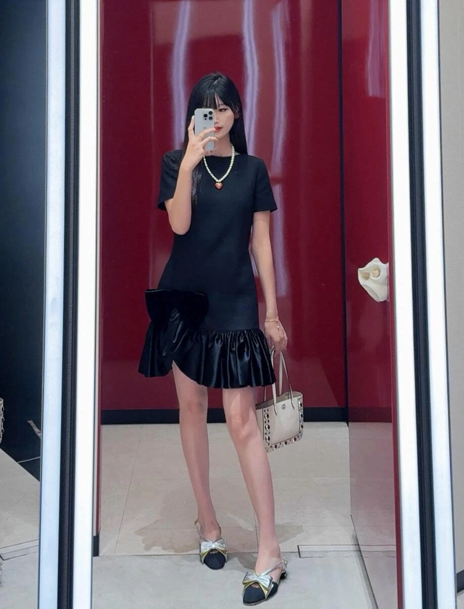 VALENTINO Женское шёлковое платье  VALENTINO Женское шёлковое платье