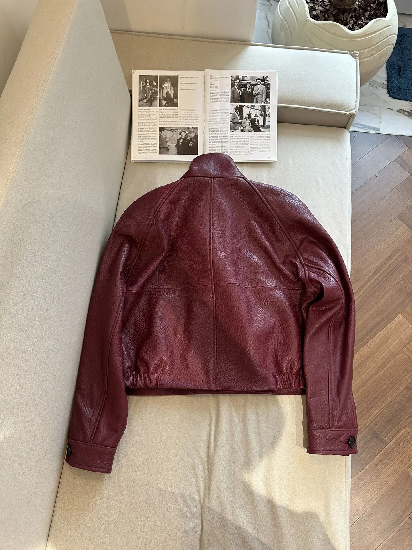 THE ROW Женская кожаная куртка THE ROW Женская кожаная куртка