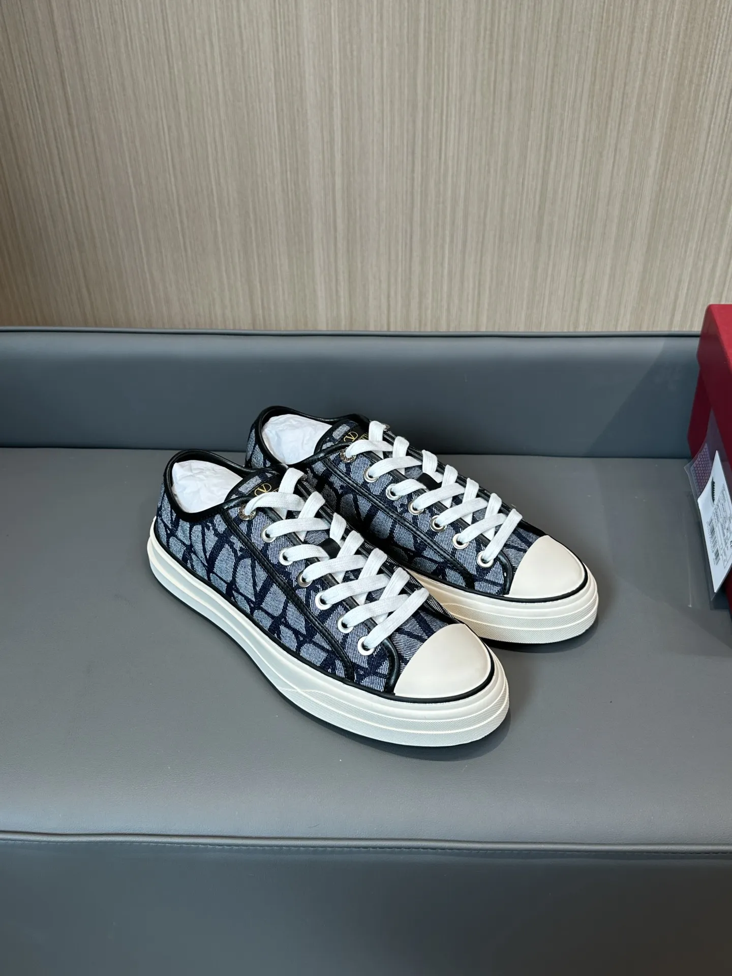 VALENTINO Кеды Toile Iconographe Totaloop