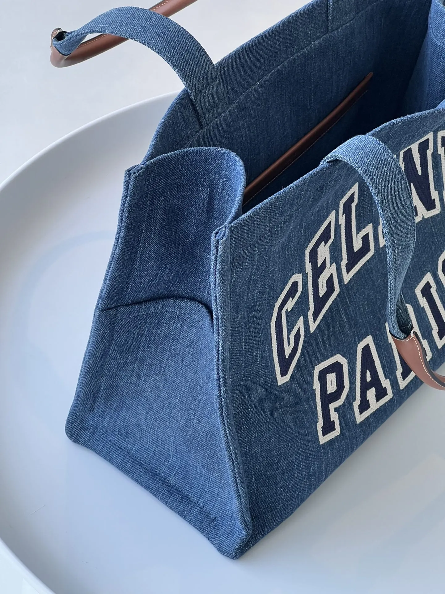 CELINE Женская сумка-тоут из денима CELINE Женская сумка-тоут из денима