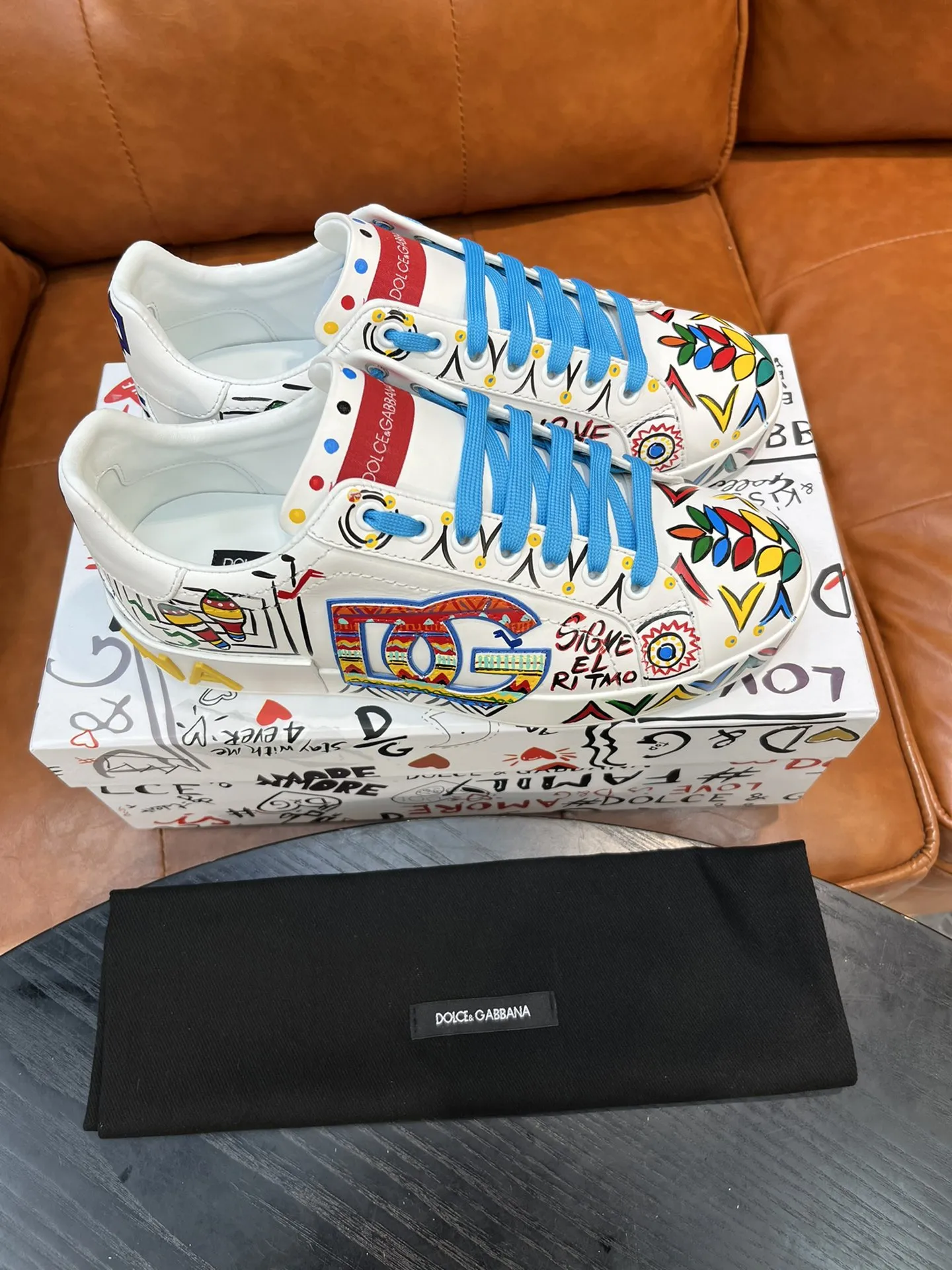 DOLCE & GABBANA Мужские кроссовки с граффити 