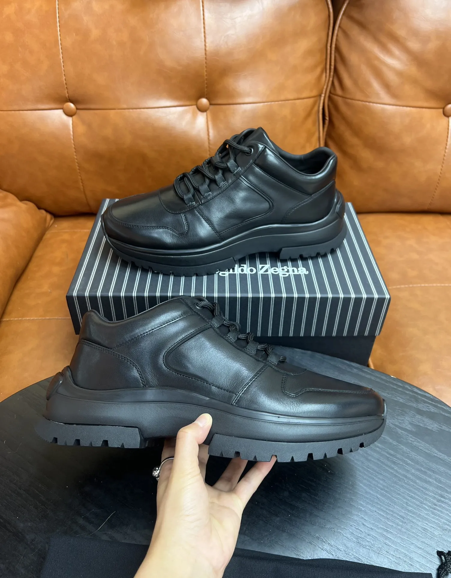 ERMENEGILDO ZEGNA Мужские кроссовки из телячьей кожи ERMENEGILDO ZEGNA Мужские кроссовки из телячьей кожи