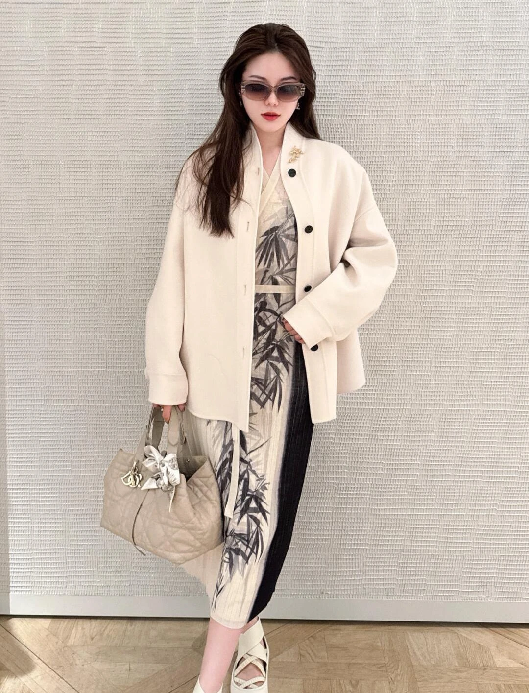 CHRISTIAN DIOR Женское пальто из кашемира  CHRISTIAN DIOR Женское пальто из кашемира