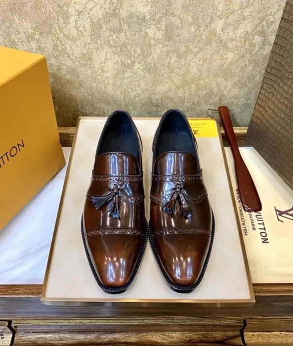 LOUIS VUITTON Мужские туфли из телячьей кожи